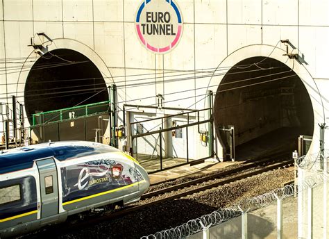 the chunnel tunnel uk